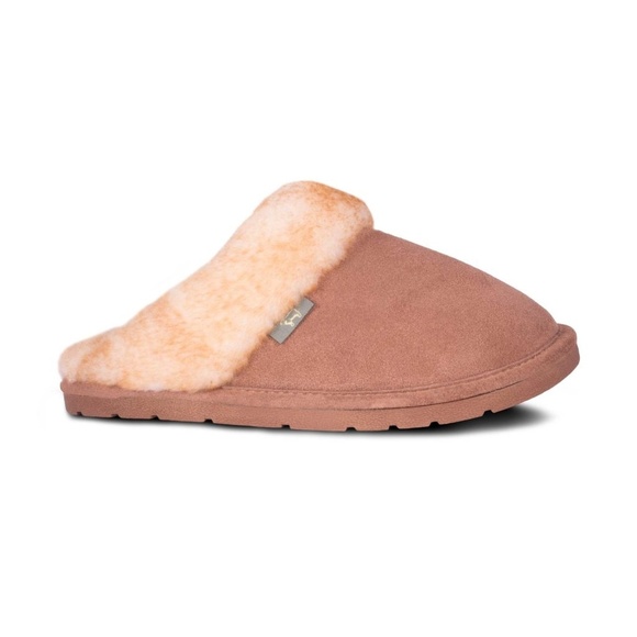 Cloud 9 Shoes - NWOT CLOUDNINE sheepskin scuffs clogs slippers